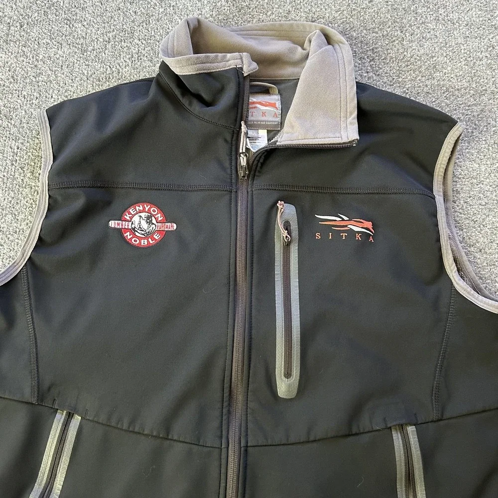 Sitka Softshell Vest Mens Medium Black Gore Windstopper Full Zip Hunting